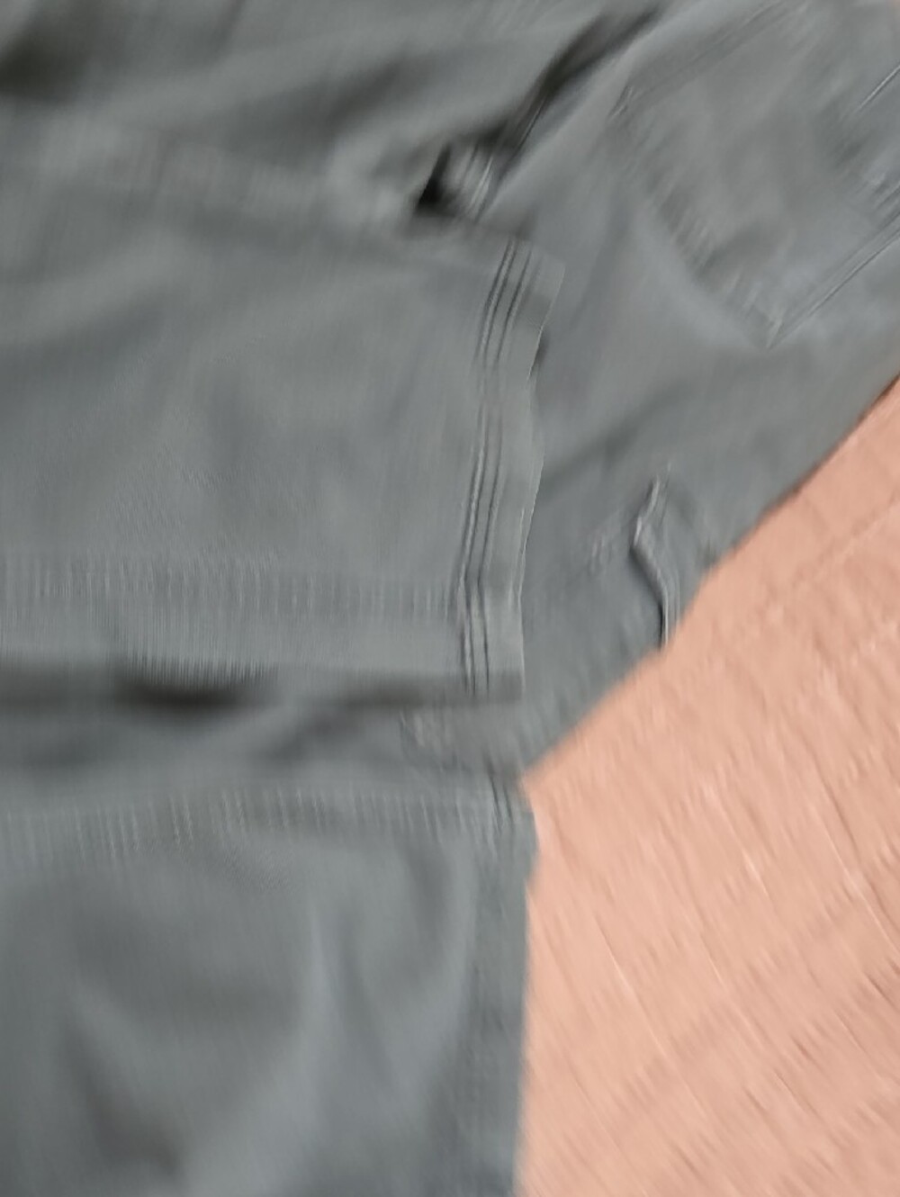 American Eagle Outfitters Women's Faded Sage Cargo Pants - Picture 7 of 7